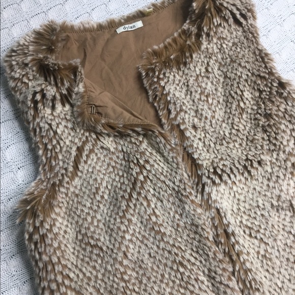 Dylan Faux Fur Vest size XS - Picture 3 of 12